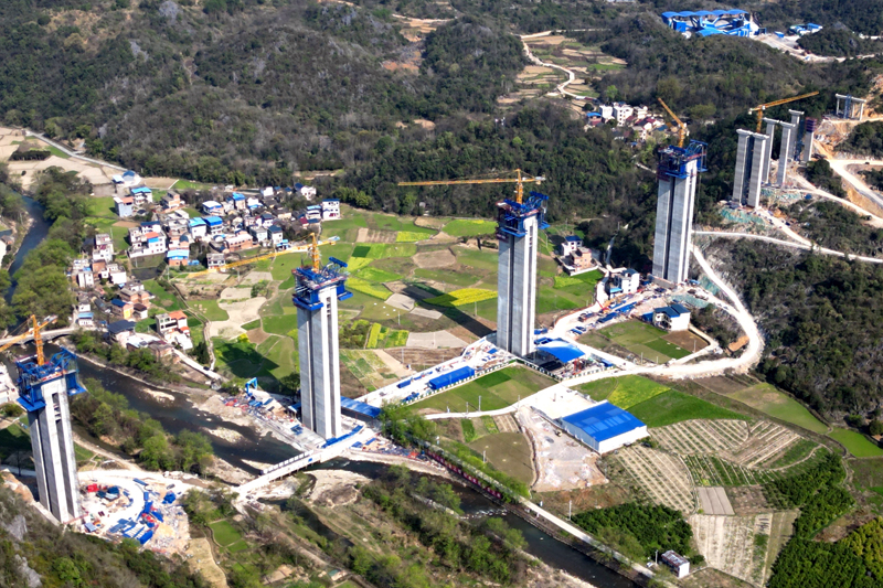 新富江特大桥施工段。